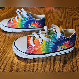 Converse chuck taylors tie dye